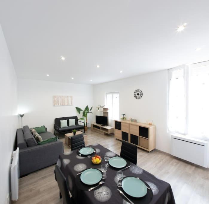 *Douceur Des Tropiques*Parisis Apartment Argenteuil Luaran gambar